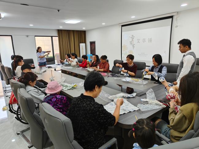 河東九曲街道啓航コミュニティ、党建を軸に基層治理新モデルを ...