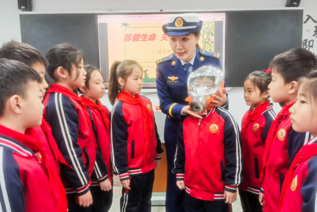 臨沂銀雀山小学校：消防訓練で安全意識を徹底