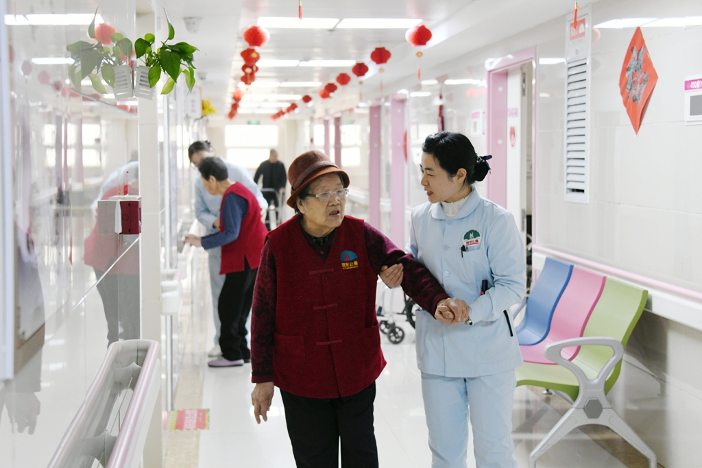 沂南県:医療と介護融合モデルで高齢者福祉充実、約5000床 ...